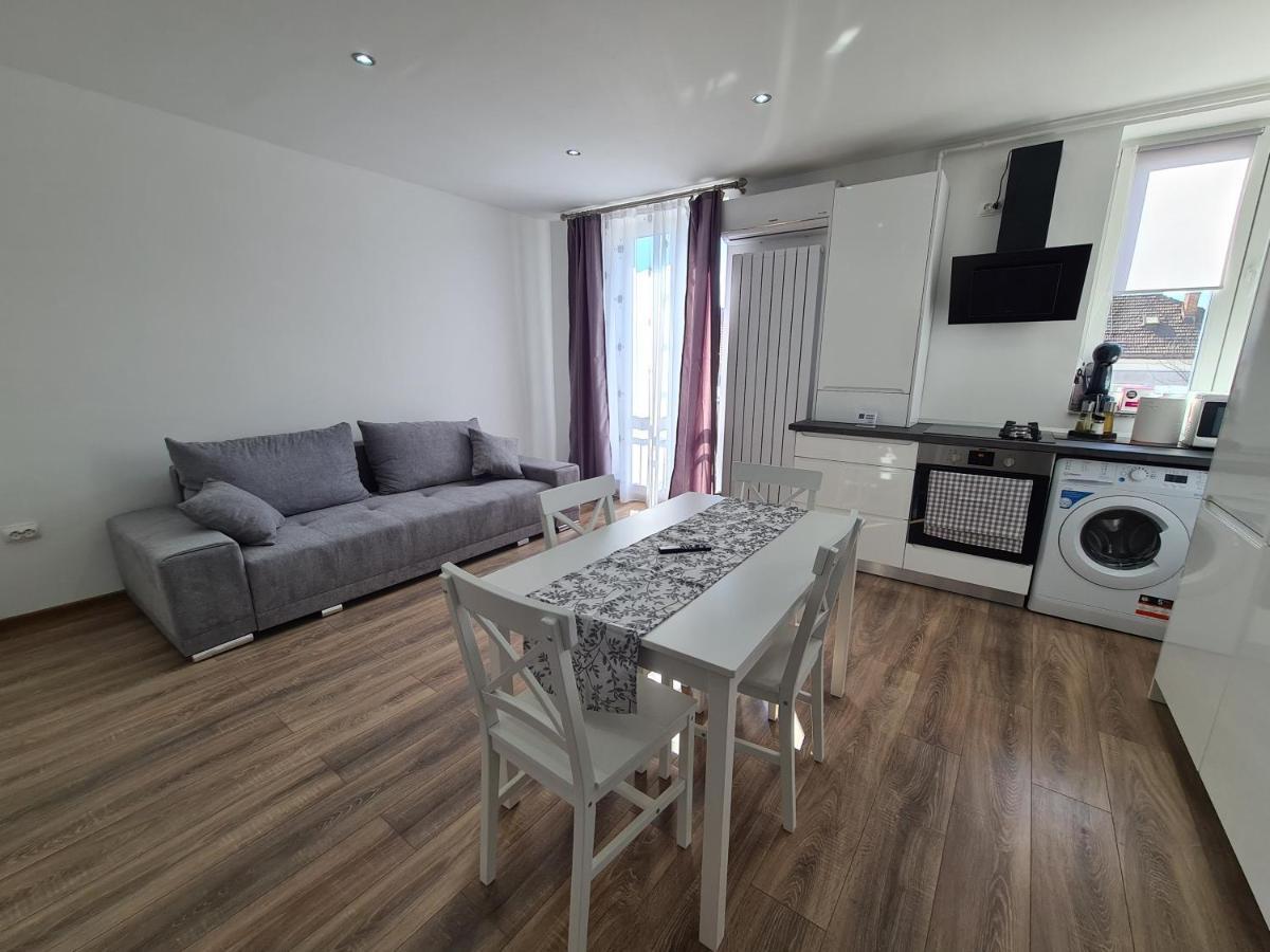 The Best Apartment Hunedoara Dış mekan fotoğraf